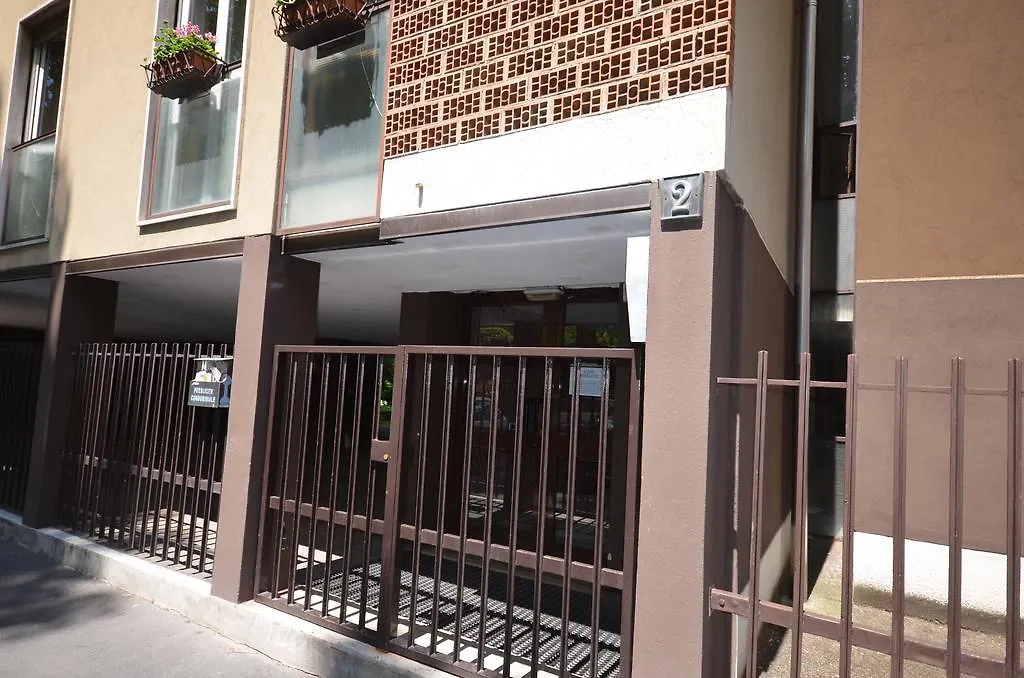 B&B Milano Inganni 0*,  Italia